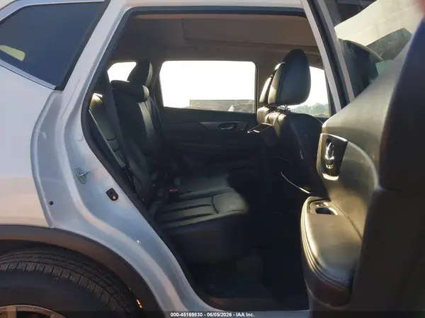 5N1AT2MV3GC751367 2016 NISSAN ROGUE - Image 8