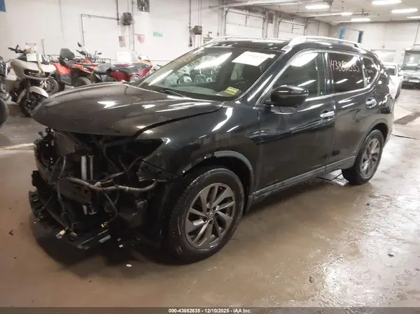 5N1AT2MV3GC773983 2016 NISSAN ROGUE - Image 2