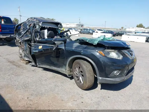 5N1AT2MV3GC785082 2016 NISSAN ROGUE - Image 1