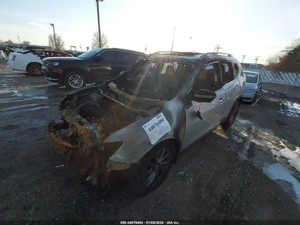 5N1AT2MV3GC797975 2016 NISSAN ROGUE - Image 2