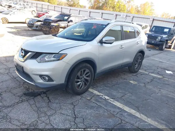 5N1AT2MV3GC812118 2016 NISSAN ROGUE - Image 2