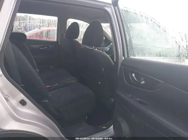 5N1AT2MV3GC820283 2016 NISSAN ROGUE - Image 8