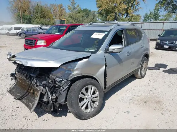 5N1AT2MV3GC826004 2016 NISSAN ROGUE - Image 2