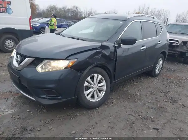 5N1AT2MV3GC847807 2016 NISSAN ROGUE - Image 2