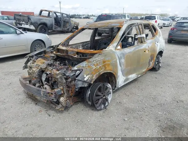 5N1AT2MV3GC865370 2016 NISSAN ROGUE - Image 2