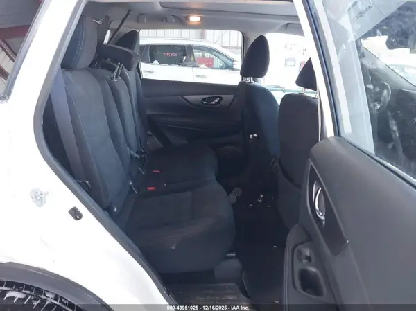 5N1AT2MV3GC877843 2016 NISSAN ROGUE - Image 8