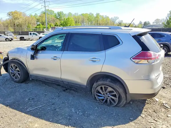 5N1AT2MV3GC895985 2016 NISSAN ROGUE - Image 2