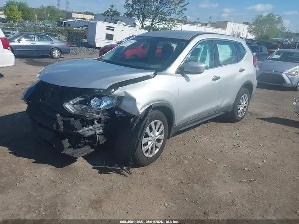 5N1AT2MV3HC733131 2017 NISSAN ROGUE - Image 2