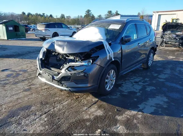 5N1AT2MV3HC734926 2017 NISSAN ROGUE - Image 2
