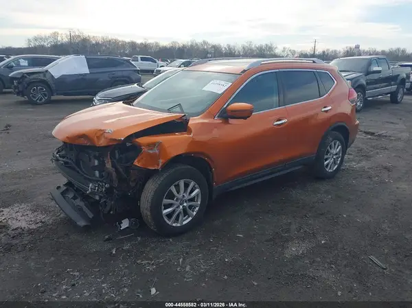 5N1AT2MV3HC736496 2017 NISSAN ROGUE - Image 2
