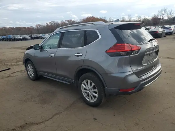 5N1AT2MV3HC744825 2017 NISSAN ROGUE - Image 2