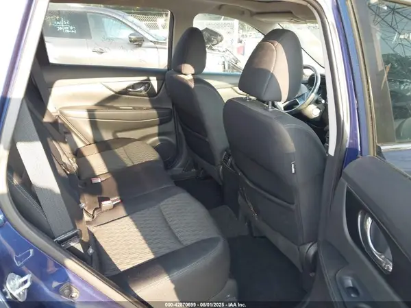 5N1AT2MV3HC744968 2017 NISSAN ROGUE - Image 8