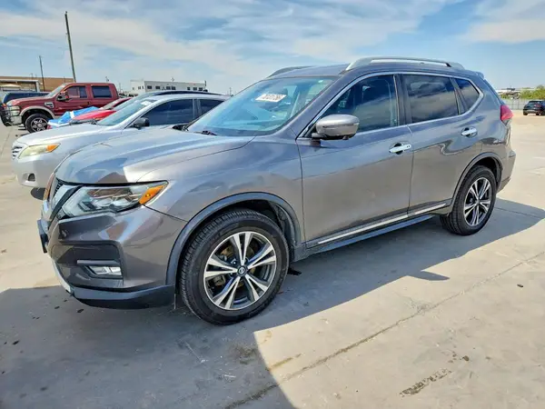 5N1AT2MV3HC749247 2017 NISSAN ROGUE - Image 1