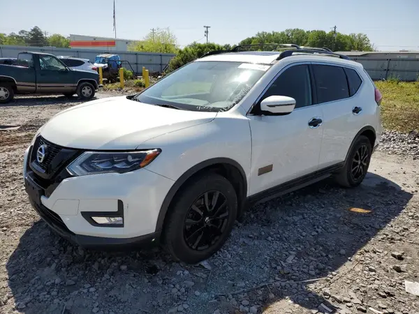 5N1AT2MV3HC754058 2017 NISSAN ROGUE - Image 1