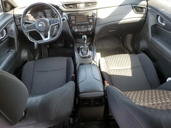 5N1AT2MV3HC754058 2017 NISSAN ROGUE - Image 8