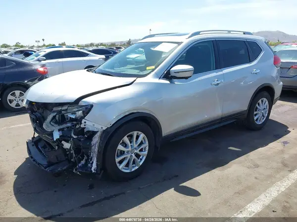 5N1AT2MV3HC755808 2017 NISSAN ROGUE - Image 2
