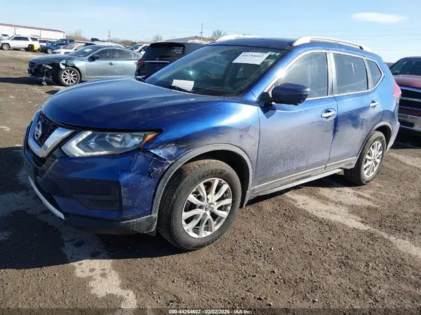 5N1AT2MV3HC760264 2017 NISSAN ROGUE - Image 2