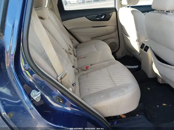 5N1AT2MV3HC760264 2017 NISSAN ROGUE - Image 8