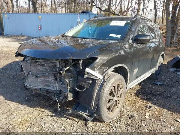 5N1AT2MV3HC763083 2017 NISSAN ROGUE - Image 2