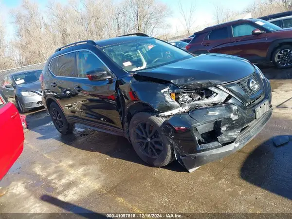 5N1AT2MV3HC764752 2017 NISSAN ROGUE - Image 1