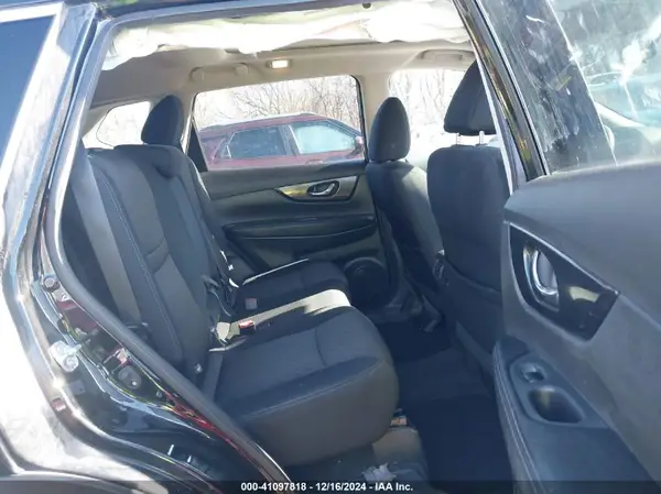 5N1AT2MV3HC764752 2017 NISSAN ROGUE - Image 8