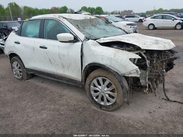 5N1AT2MV3HC773368 2017 NISSAN ROGUE - Image 1
