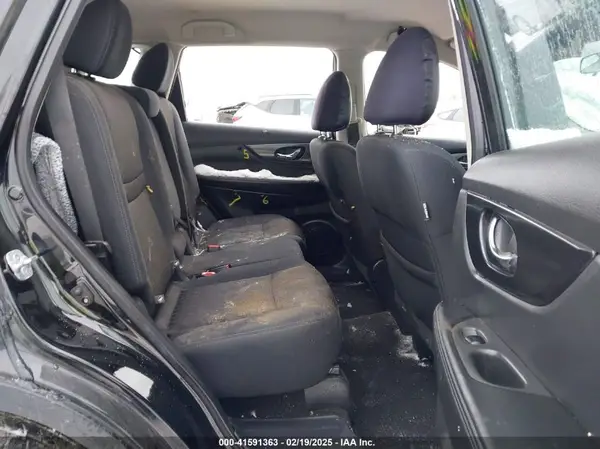 5N1AT2MV3HC774701 2017 NISSAN ROGUE - Image 8