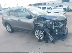 5N1AT2MV3HC776819 2017 NISSAN ROGUE