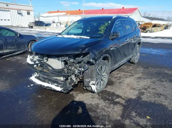 5N1AT2MV3HC778067 2017 NISSAN ROGUE - Image 2