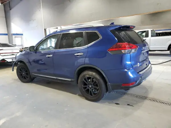 5N1AT2MV3HC779252 2017 NISSAN ROGUE - Image 2