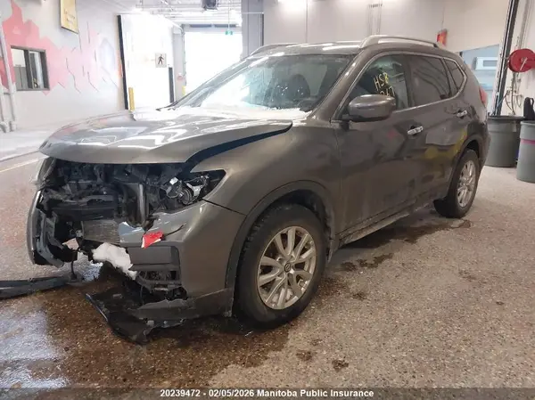 5N1AT2MV3HC779638 2017 NISSAN ROGUE - Image 2