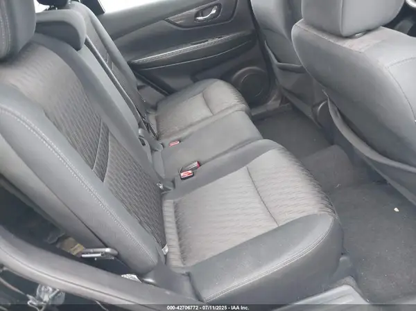 5N1AT2MV3HC783608 2017 NISSAN ROGUE - Image 8