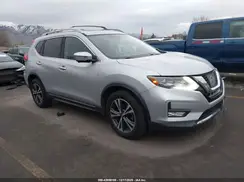 5N1AT2MV3HC787643 2017 NISSAN ROGUE