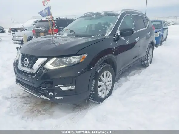 5N1AT2MV3HC793569 2017 NISSAN ROGUE - Image 2