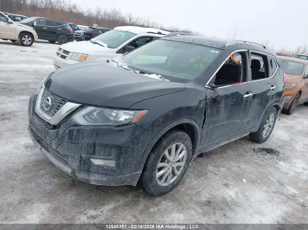 5N1AT2MV3HC794088 2017 NISSAN ROGUE - Image 2