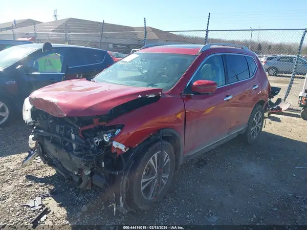 5N1AT2MV3HC795404 2017 NISSAN ROGUE - Image 2