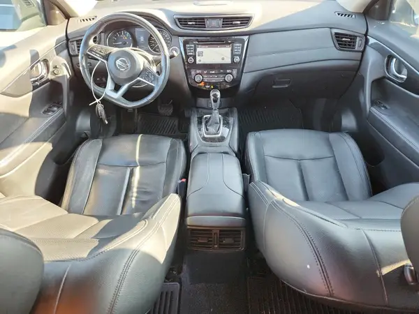 5N1AT2MV3HC795872 2017 NISSAN ROGUE - Image 8