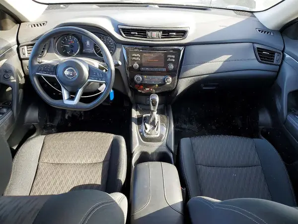 5N1AT2MV3HC805848 2017 NISSAN ROGUE - Image 8