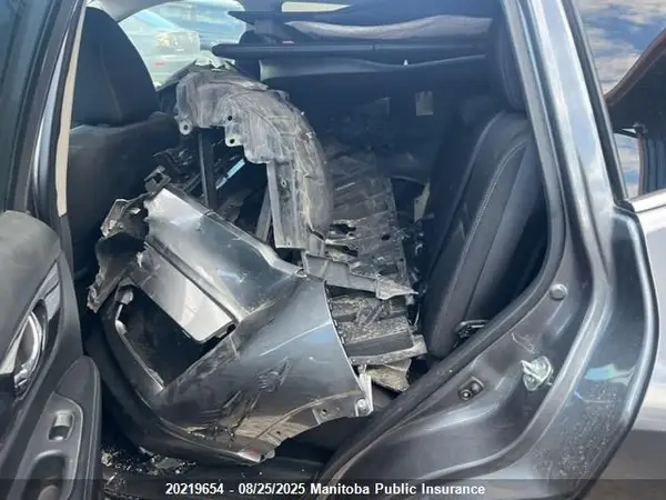 5N1AT2MV3HC809351 2017 NISSAN ROGUE - Image 8
