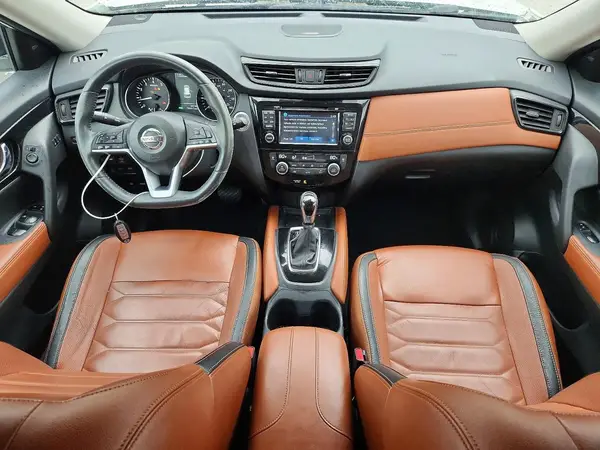 5N1AT2MV3HC811679 2017 NISSAN ROGUE - Image 8