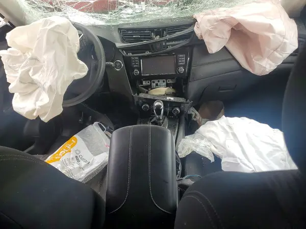 5N1AT2MV3HC813335 2017 NISSAN ROGUE - Image 8