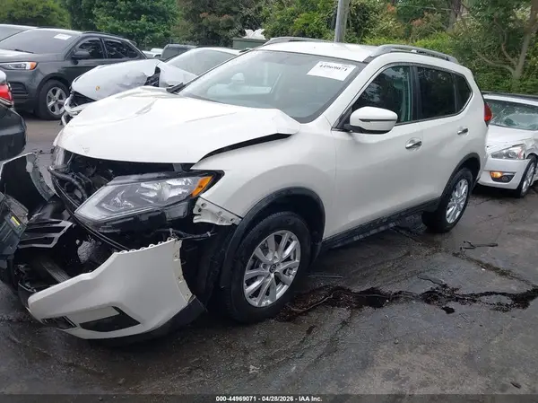 5N1AT2MV3HC816848 2017 NISSAN ROGUE - Image 2