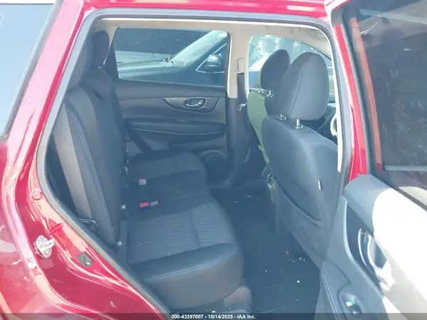 5N1AT2MV3HC818549 2017 NISSAN ROGUE - Image 8