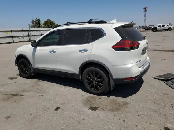 5N1AT2MV3HC818826 2017 NISSAN ROGUE - Image 2