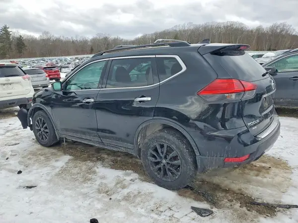 5N1AT2MV3HC825601 2017 NISSAN ROGUE - Image 2