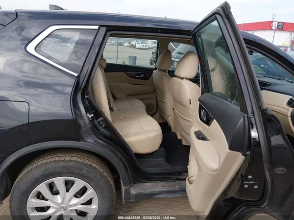 5N1AT2MV3HC825825 2017 NISSAN ROGUE - Image 8