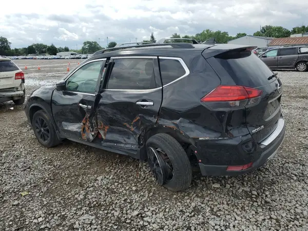 5N1AT2MV3HC827462 2017 NISSAN ROGUE - Image 2