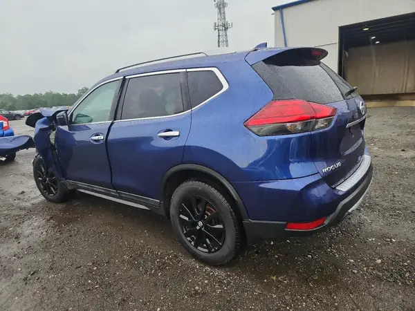 5N1AT2MV3HC828787 2017 NISSAN ROGUE - Image 2