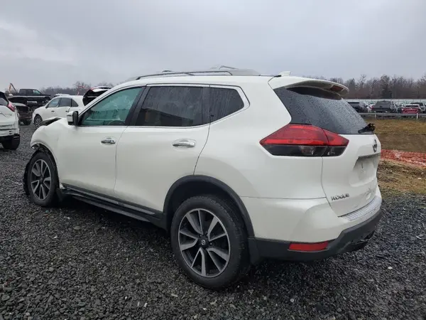 5N1AT2MV3HC830071 2017 NISSAN ROGUE - Image 2