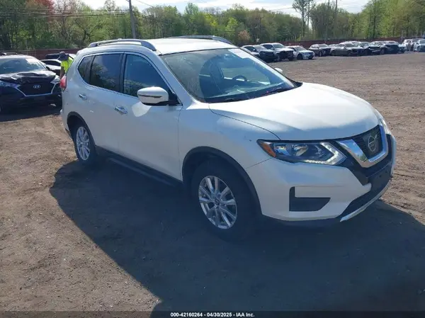 5N1AT2MV3HC831124 2017 NISSAN ROGUE - Image 1